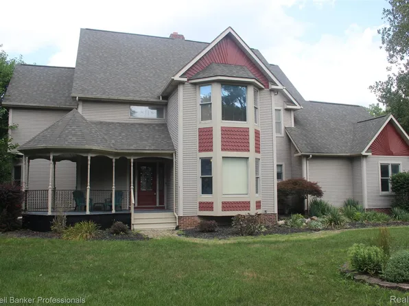 1522 High Hollow Dr, Ann Arbor, MI 48103