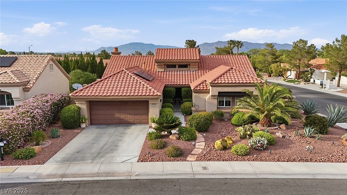 9028 Grayling Dr