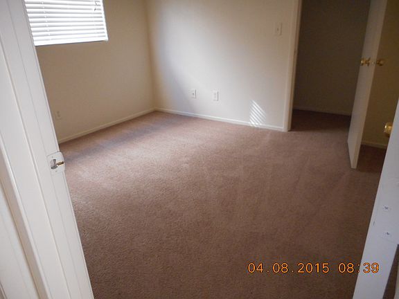 4th image of 9518 Vast Valley Ave