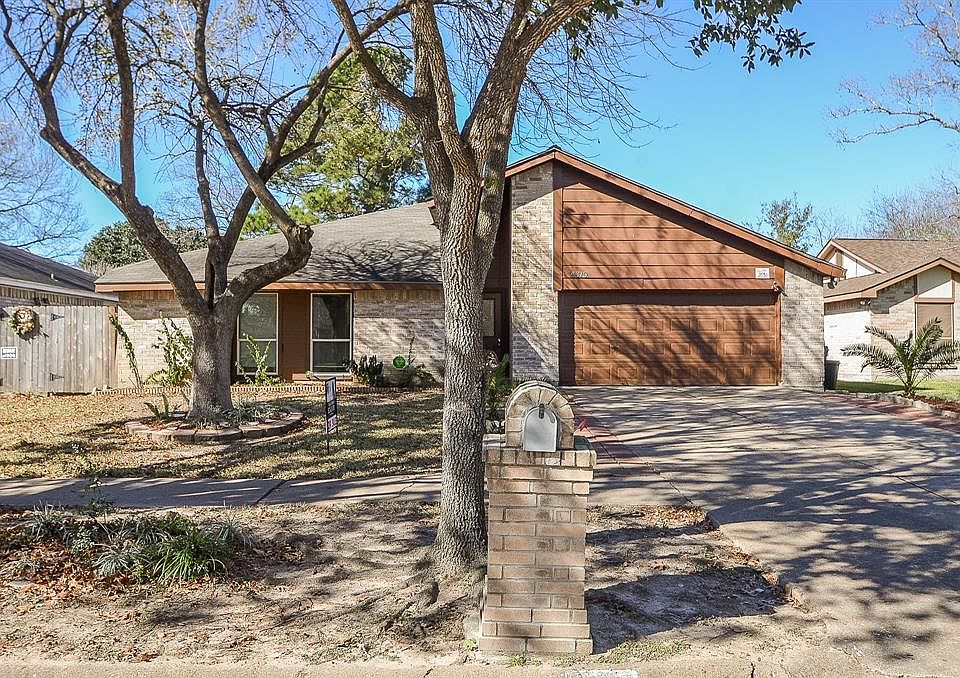 1st image of 4319 Apache Meadow Dr