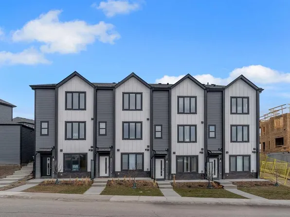 826 E Arbour Lake Rd NW #1000B, Calgary, AB T3G 0C2
