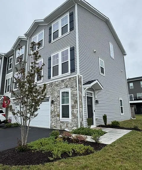 149 Choke Cherry Ct — Photo 19