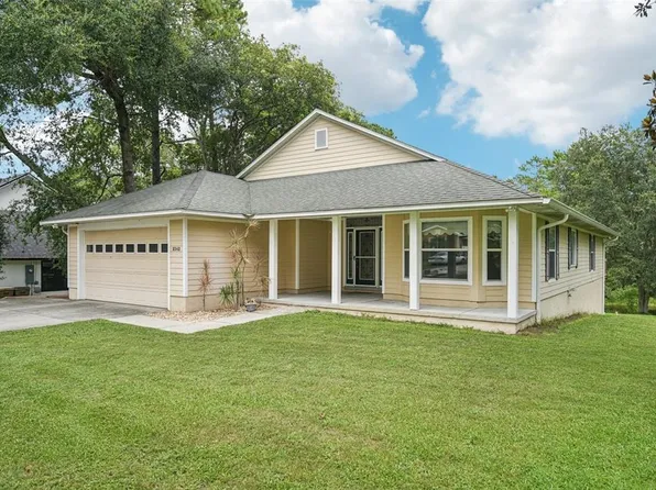 2342 Robert D Rd, Mount Dora, FL 32757