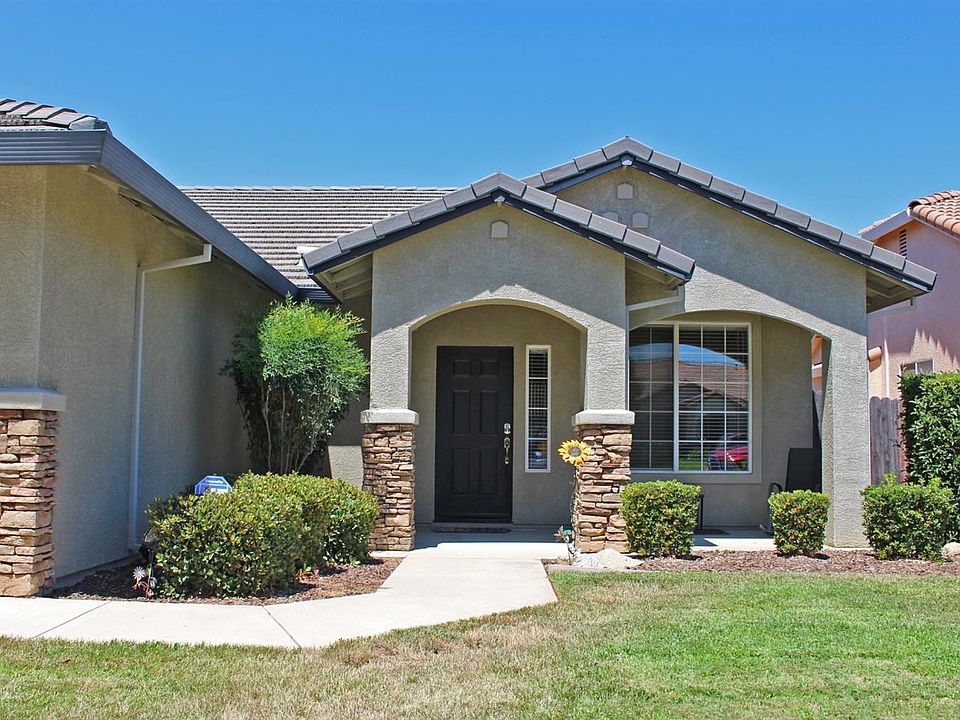 1st image of 565 Tiffany Way