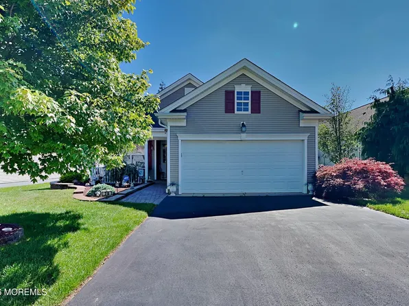 76 Stamford Drive, Jackson, NJ 08527