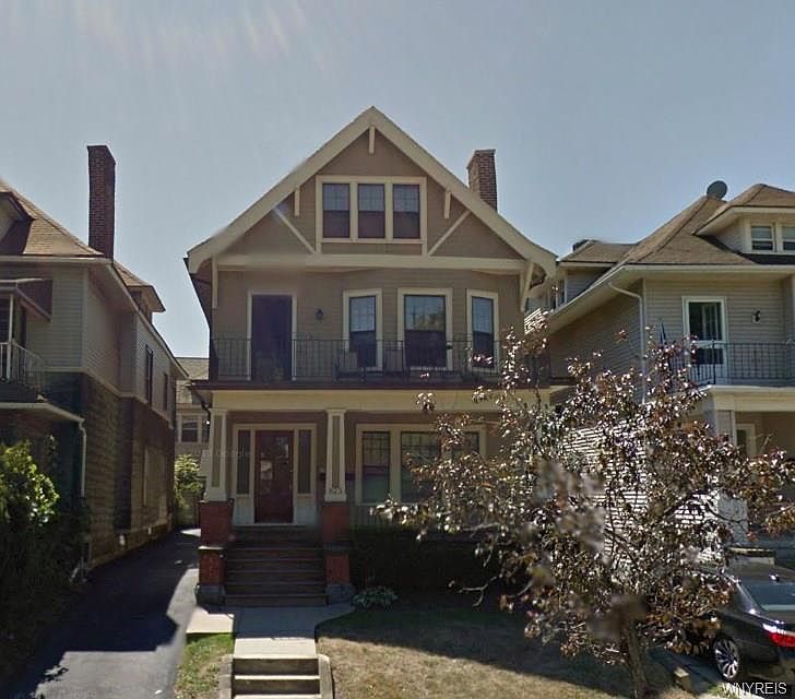 1st image of 825 Forest Ave