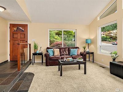 3rd image of 15331 NE 65th Ct