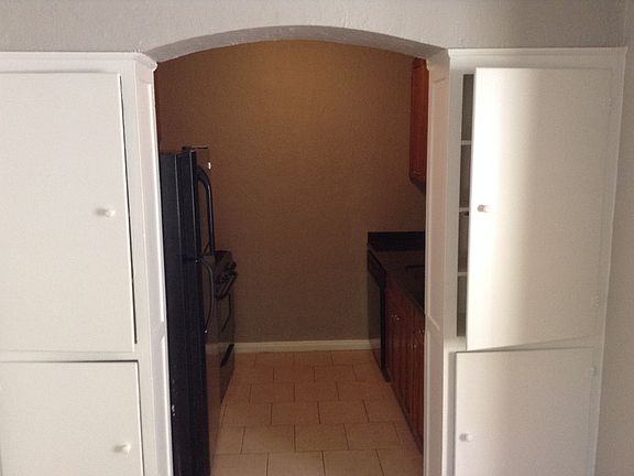 5th image of 2621 N Moreland Blvd APT 106