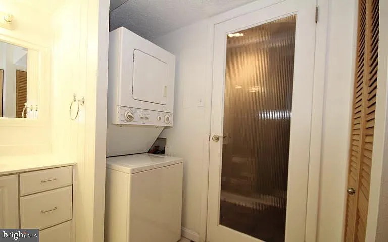 6800 Fleetwood Rd #214 — Photo 14