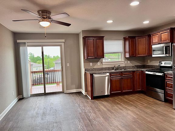 4th image of 10508 Kane Dr