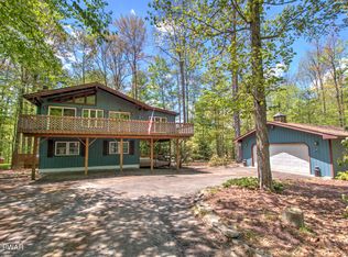 116 Cottonwood Ln, Greentown, PA 18426