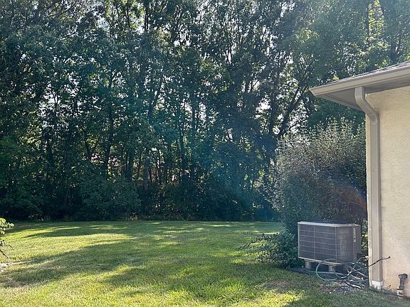 3rd image of 1025 Firth Ave