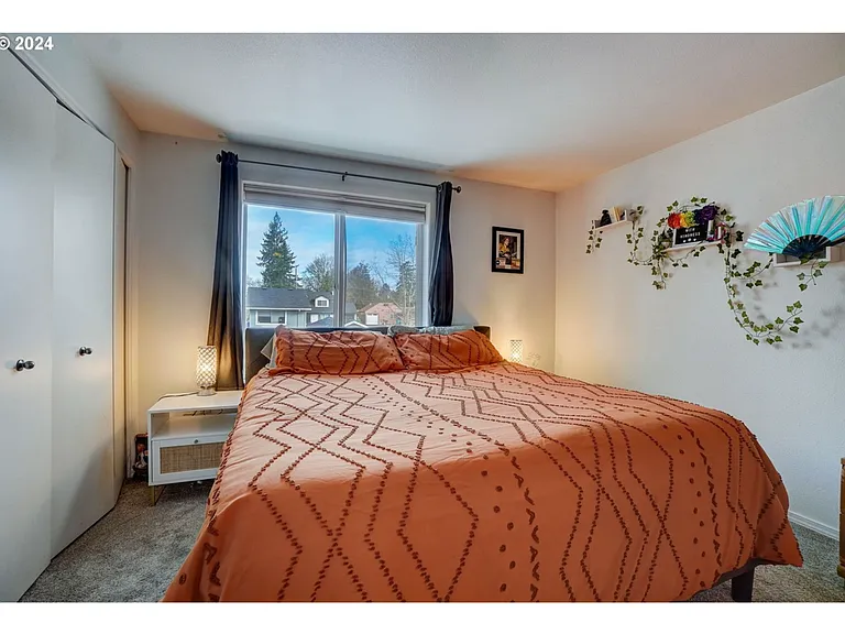 11821 SE Pine St — Photo 13