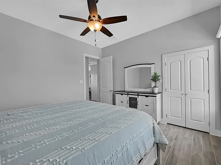 22915 Martes St — Photo 21