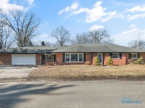 1504 Wilmore Dr, Toledo, OH 43614