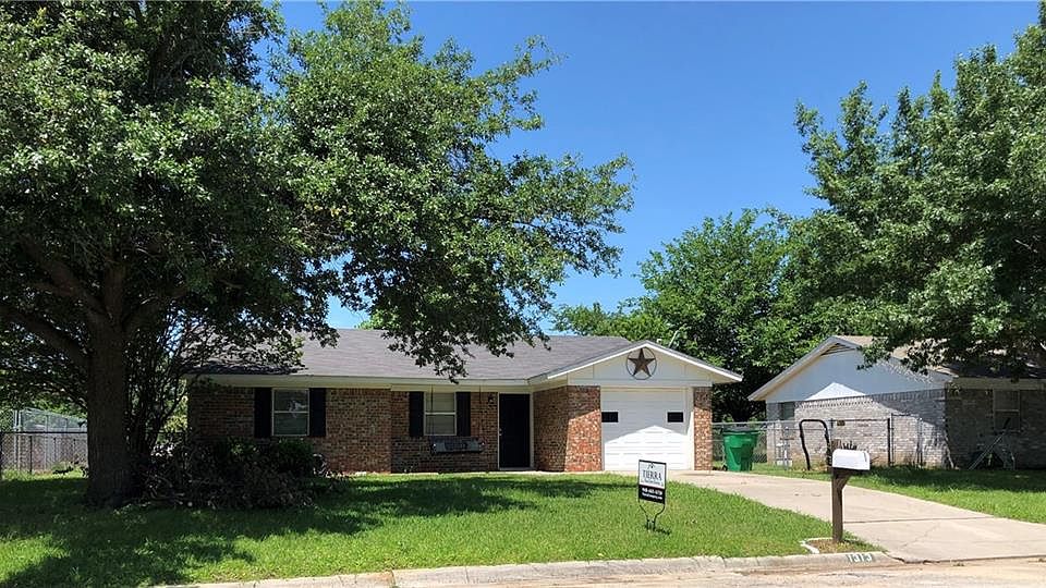 1st image of 1313 Noel Dr