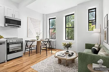 541 Bergen Street, #D4