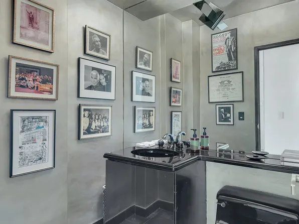 80 Central Park West image 18 of 18