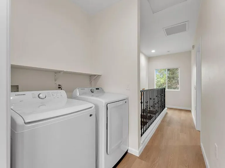 8869 Jade Coast Dr — Photo 31