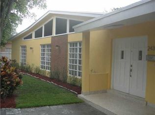 2435 NE 195th St, Aventura, FL 33180