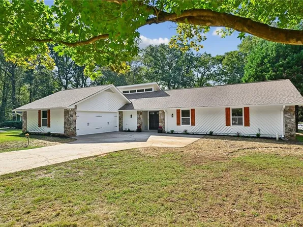 3725 Big Springs Rd, Decatur, GA 30034