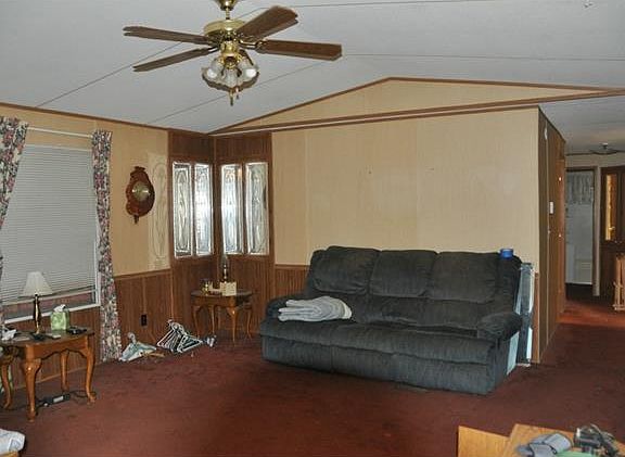 4th image of 260 Woodcreek Dr