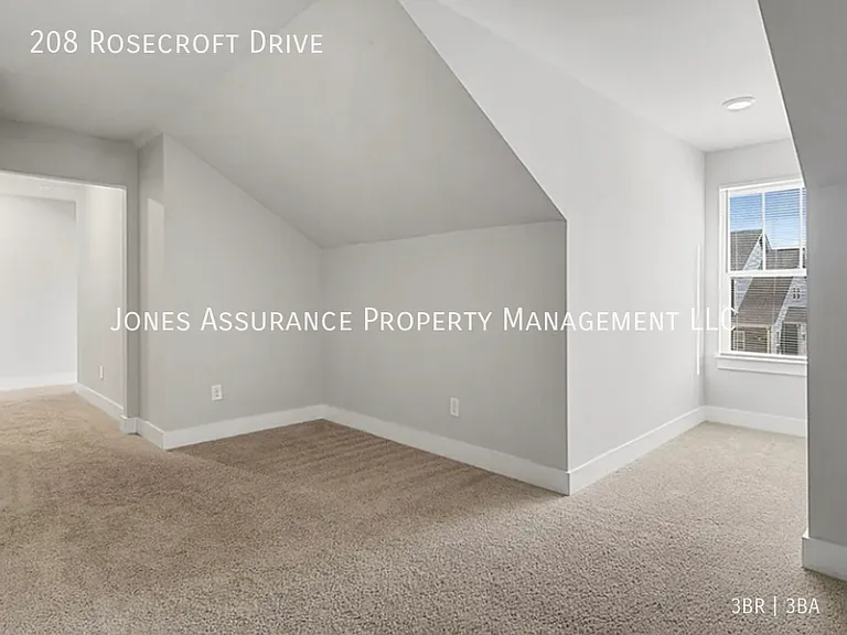 208 Rosecroft Dr — Photo 17