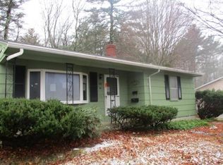 380 Valley Rd, New Bedford, MA 02745