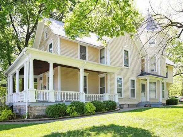 517 E Chicago St Unit 3, Elgin, IL 60120