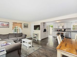 25 Farnum Rd, Pembroke, MA 02359