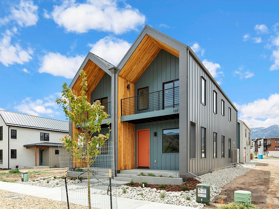 1st image of 107 Confluence Rd #1