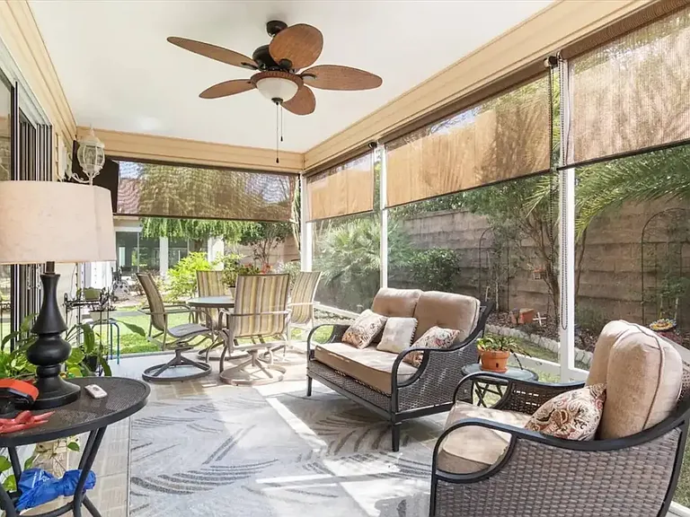 498 Ambrosia Pl — Photo 2