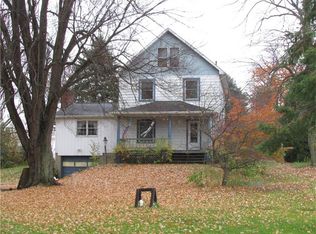 1887 Williams Dr, New Castle, PA 16101