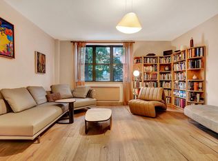537 E 6th St APT 2F, Manhattan, NY 10009