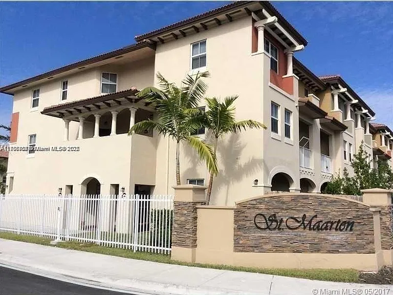 8900 NW 97th Ave #212 — Photo 1