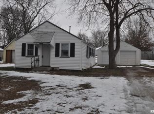 224 4th St, Colona, IL 61241