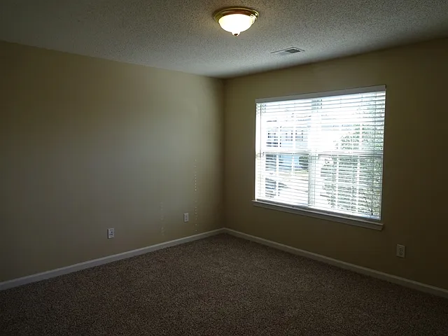 1610 Thornwick Trce — Photo 14