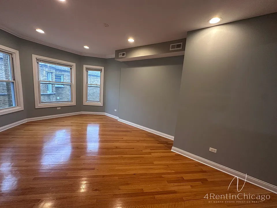 1642-D2 W Pratt Blvd #2D