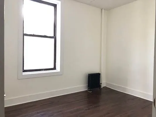 Rented by Lang Realty LLC | media 6