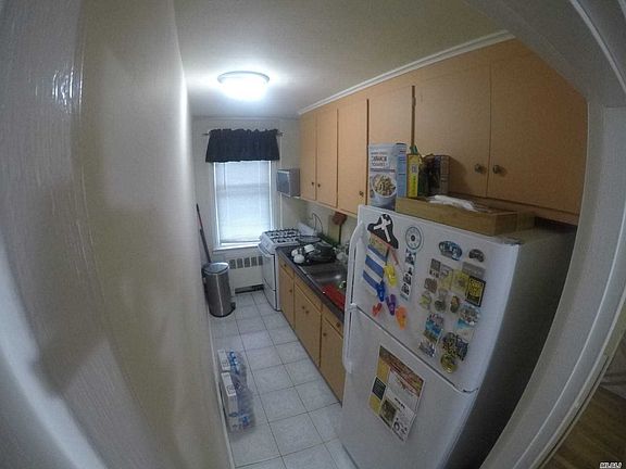 3rd image of 70 Gibson Blvd APT 1C