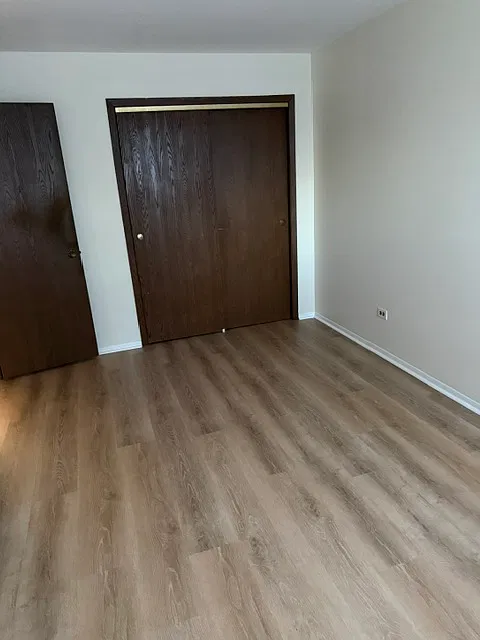 1537 Norway Ln — Photo 3