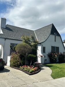 2075 San Francisco Ave, Long Beach, CA, 90806