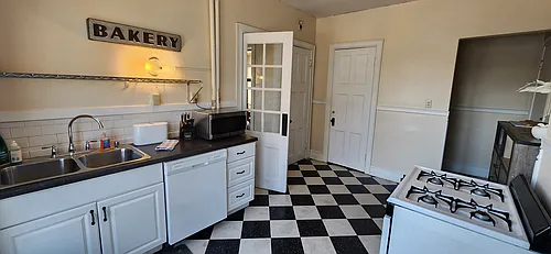 Floor plan Large 3 BR
