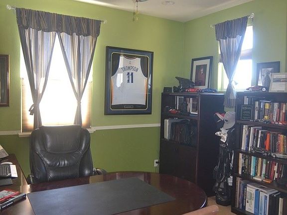 5th image of 1108 Silver St