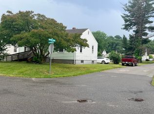 300 E Riverside Dr, Salem, VA 24153