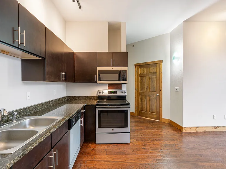 305 S Campbell Ave #203 — Photo 9