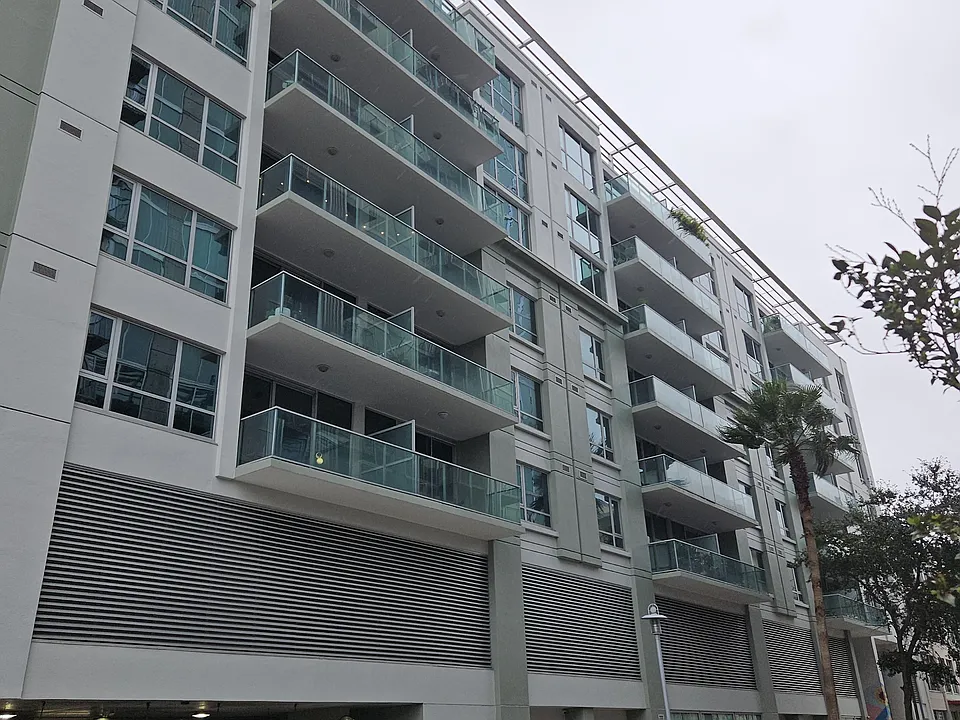 111 N 12th St #1-1817
