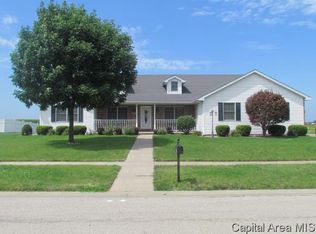 503 Eagle Ridge Dr, Chatham, IL 62629