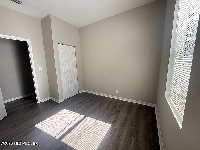 1128 Van Buren St — Photo 6