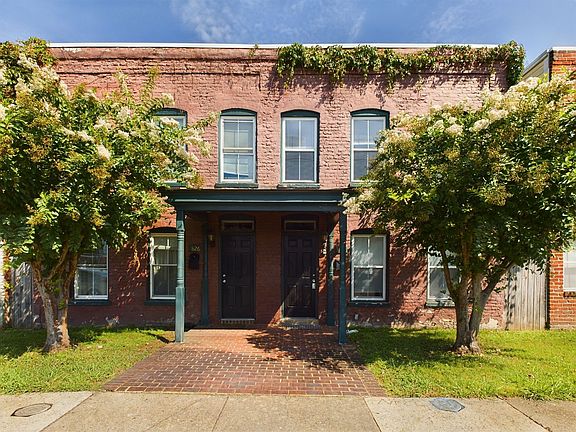 2nd image of 1824 Parkwood Ave